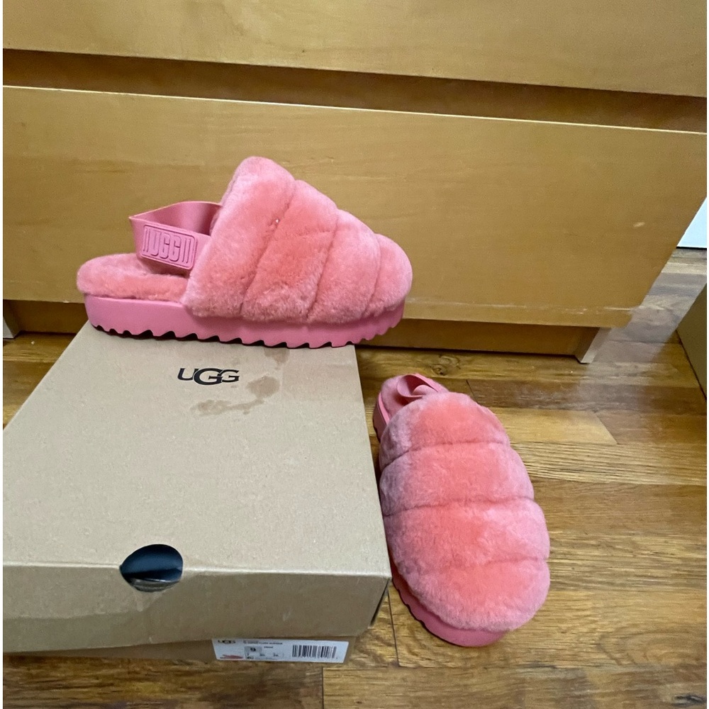 Uggs Super fluff slipper